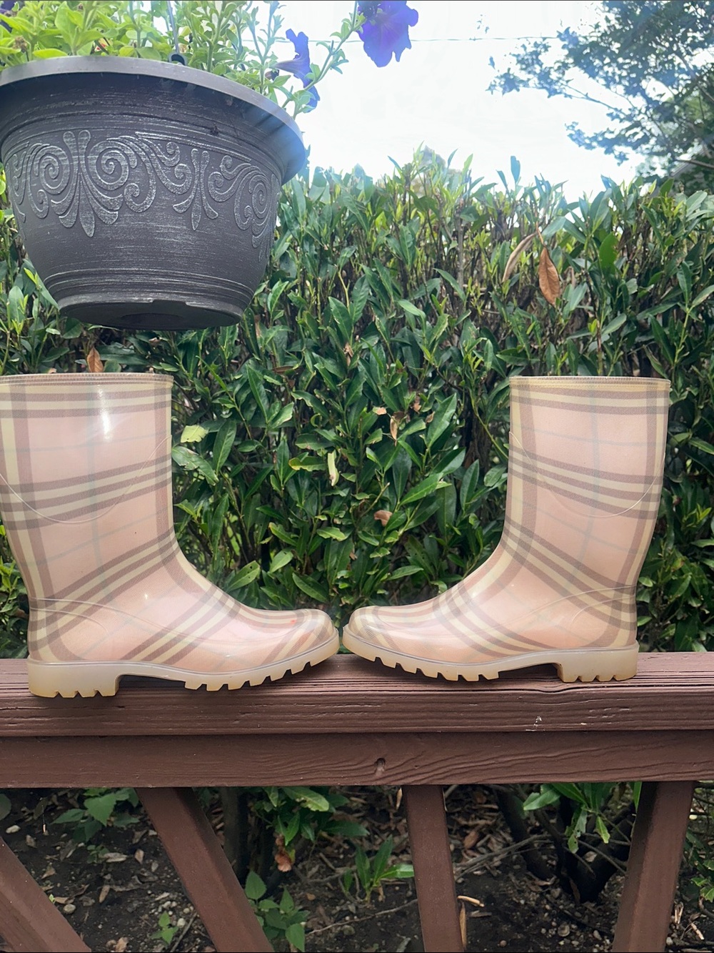 Vintage Baby pink Burberry rubber rain boots - Picture 5 of 17